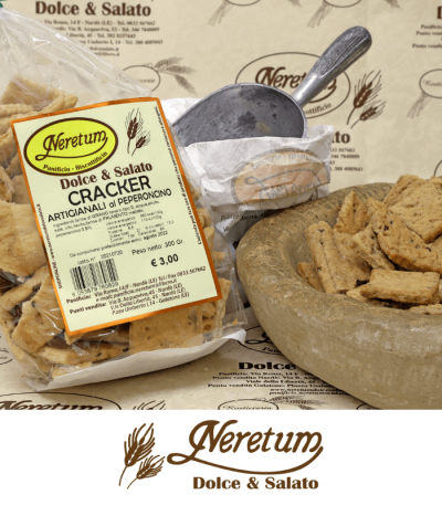 cracker al peperoncino